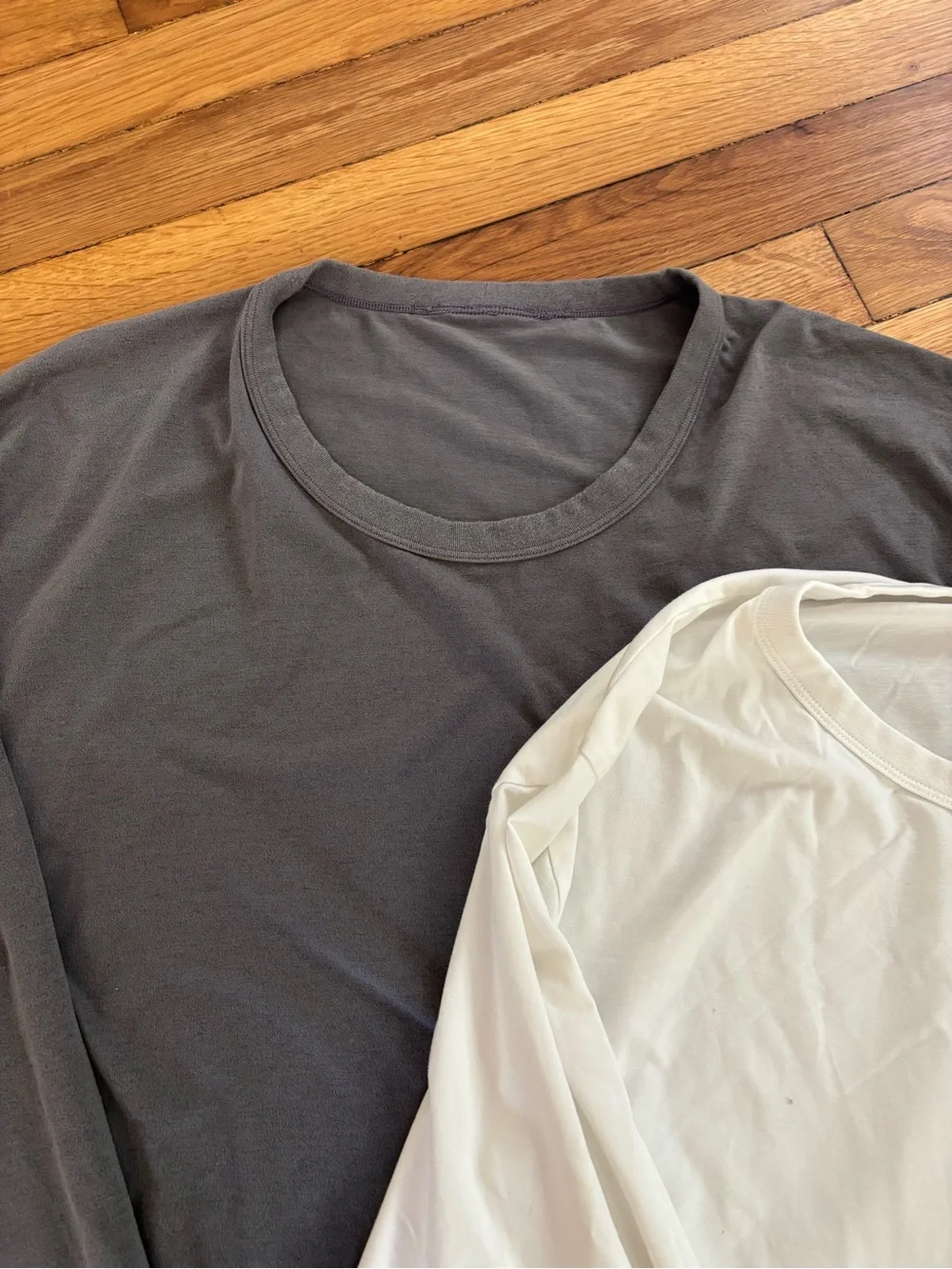 Lululemon athletica Men’s Long Sleeve Crew Tops - Black, White, Gray